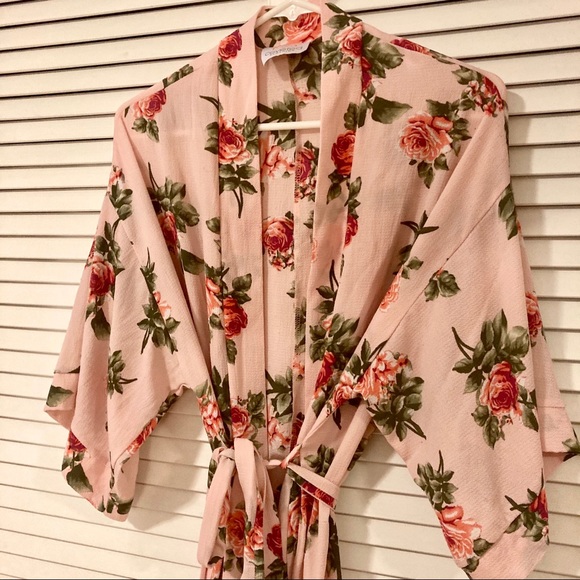 Pink Floral Posy Robe - Picture 3 of 5